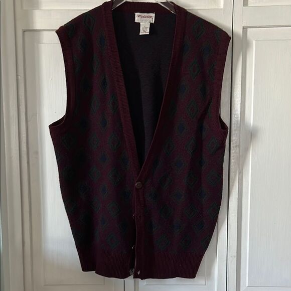 Vintage Burgundy and Green Diamond Knit Vest Size L - Picture 1 of 8